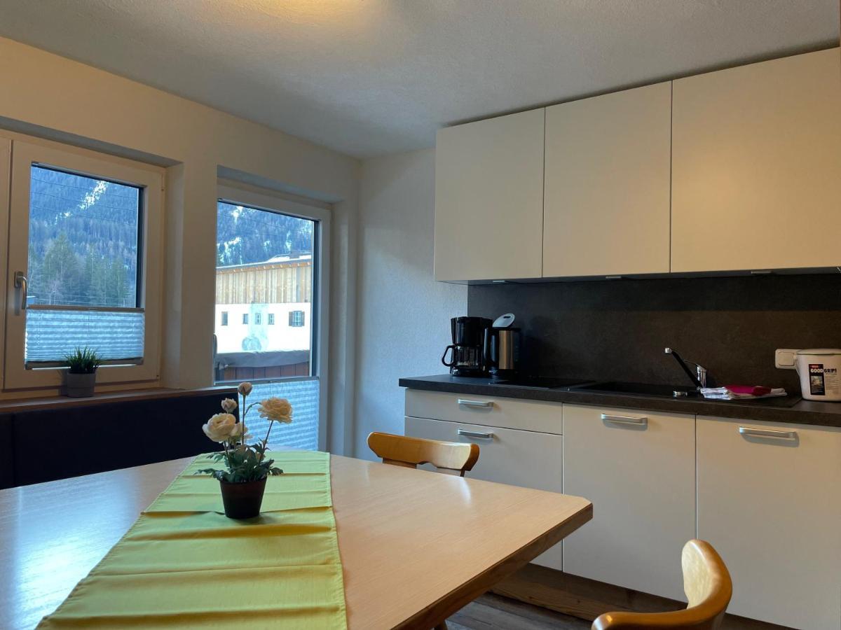Ferienwohnungen Haus Bergflora Bach  Exteriör bild